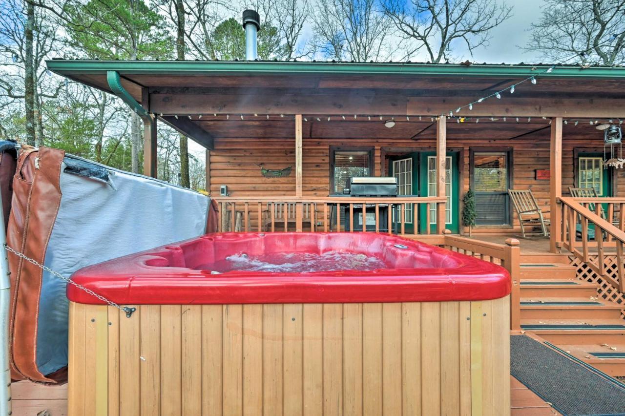 Quiet Woodsy Getaway With Hot Tub In Broken Bow Vila Stephens Gap Exterior foto