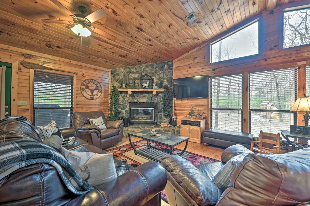 Quiet Woodsy Getaway With Hot Tub In Broken Bow Vila Stephens Gap Exterior foto