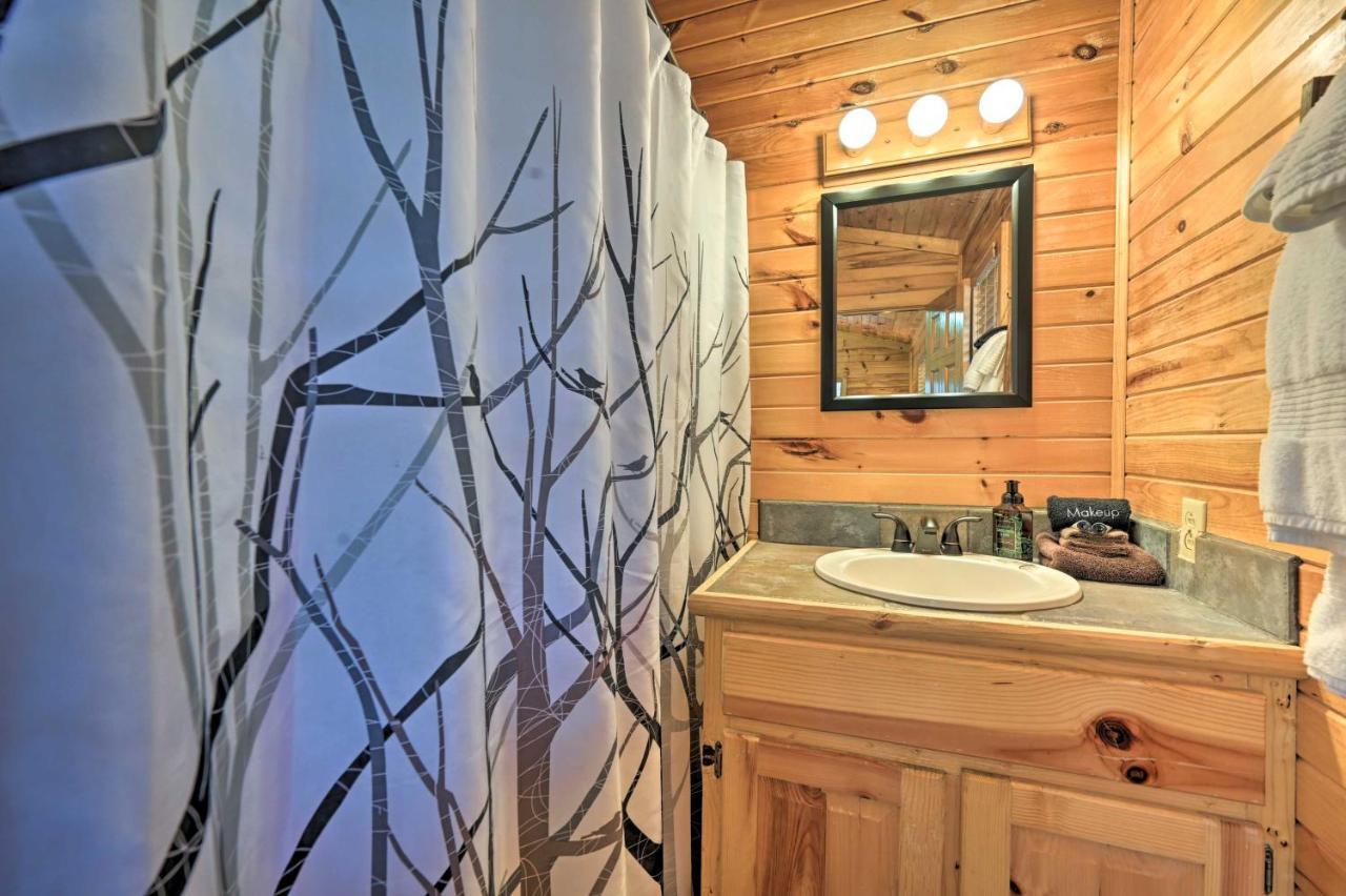 Quiet Woodsy Getaway With Hot Tub In Broken Bow Vila Stephens Gap Exterior foto