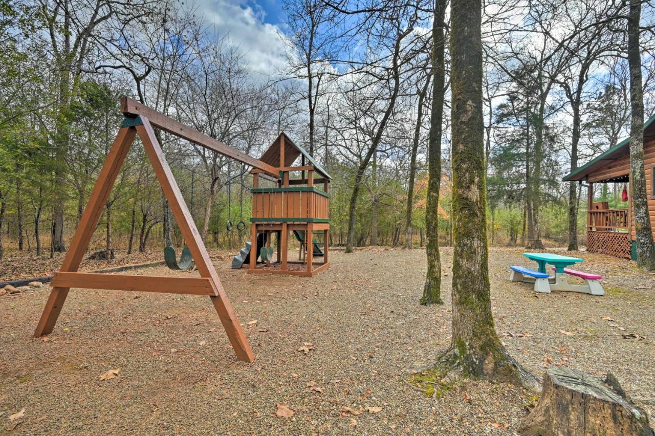 Quiet Woodsy Getaway With Hot Tub In Broken Bow Vila Stephens Gap Exterior foto